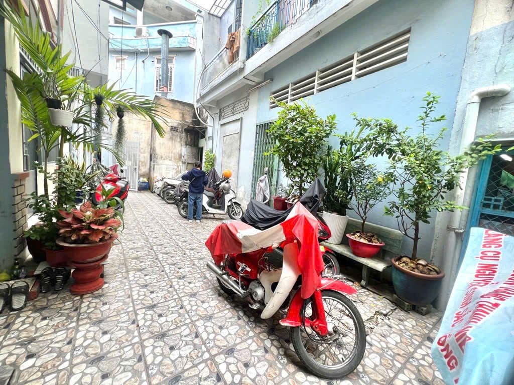 Bán nhà hẻm Lê Quang Định – vị trí đẹp, an ninh cao - Ảnh 2