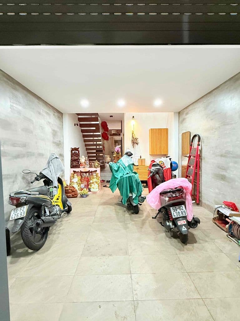 HXH LÊ VĂN SỸ P1 TÂN BÌNH 4x15m 5 lầu thang máy giá chỉ 14.9 tyr tl - Ảnh 2