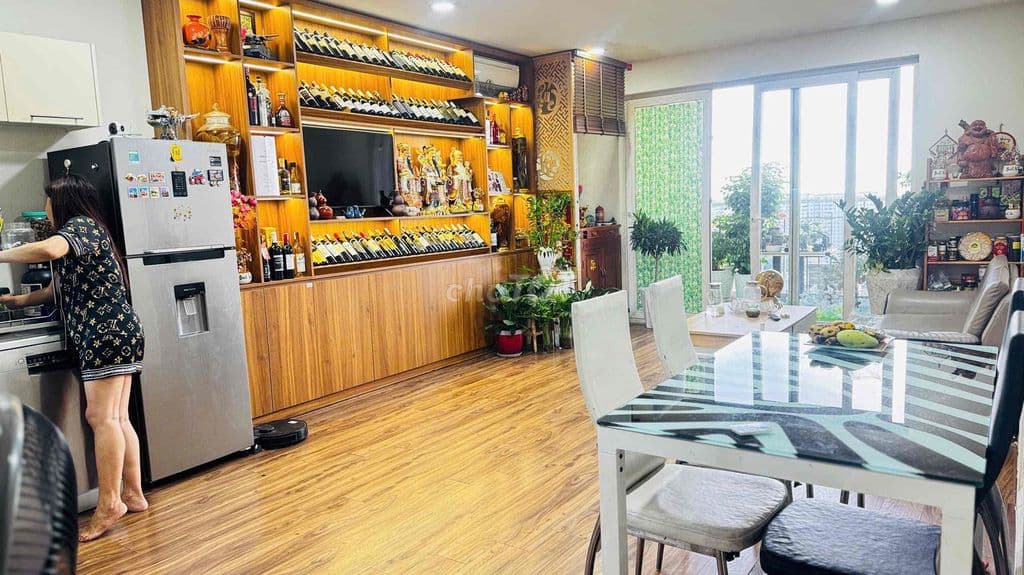 Bán nhanh căn CC Carrina 99m2, 2 PN giá 3 tỷ 990, sổ sẵn, view hồ