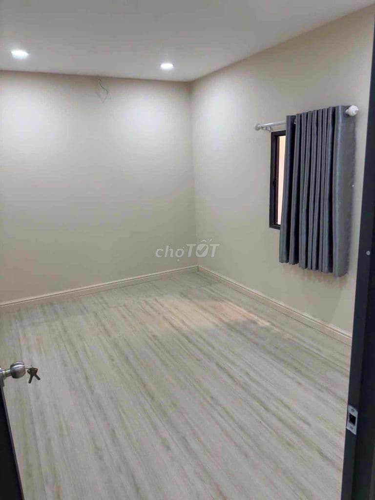 Nhà giá rẻ 60m2 hẻm xe hơi nhỉnh 5 tỷ Tô Ngọc Vân Phạm Văn Đồng - Ảnh 3