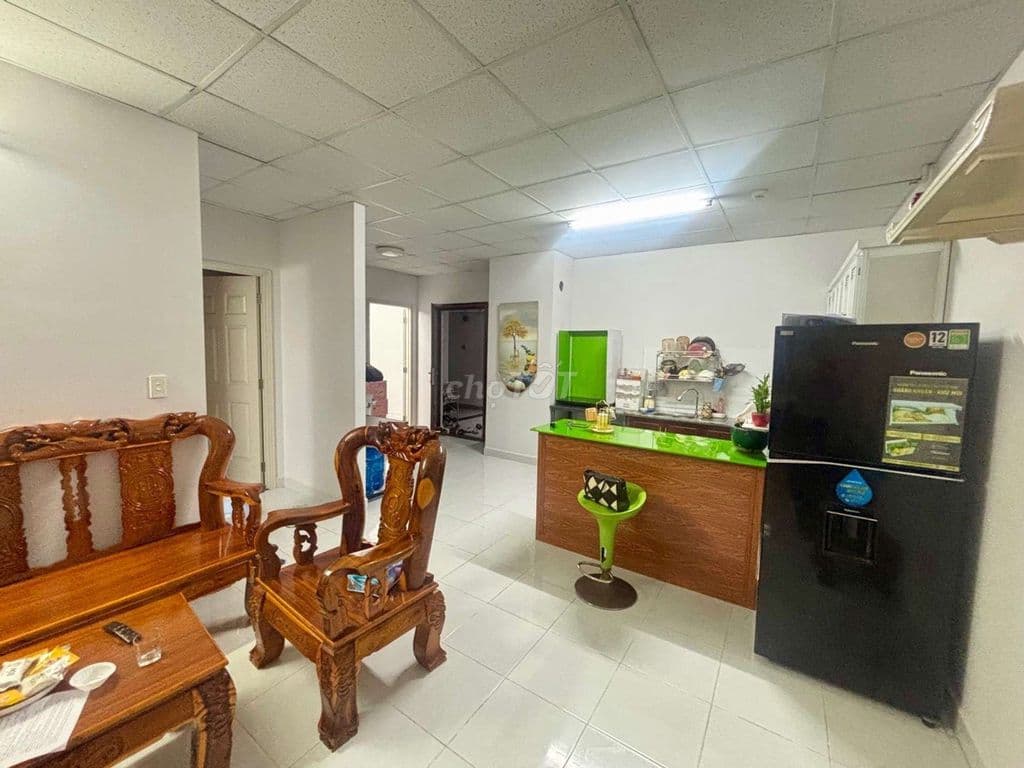 Căn hộ thằng máy ,sổ hồng riêng ,67m2 ,2pn mặt tiền lê văn việt