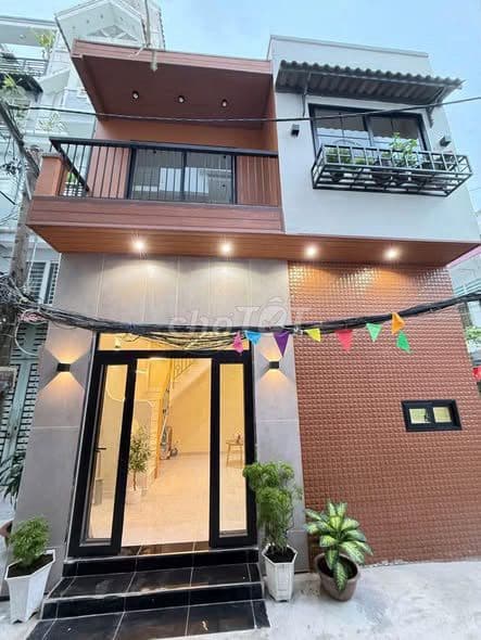5,2 Tỷ Nhà mới ở liền DBT 6x5 ( 1 lầu đúc 2pn ) sổ riêng cc ngay