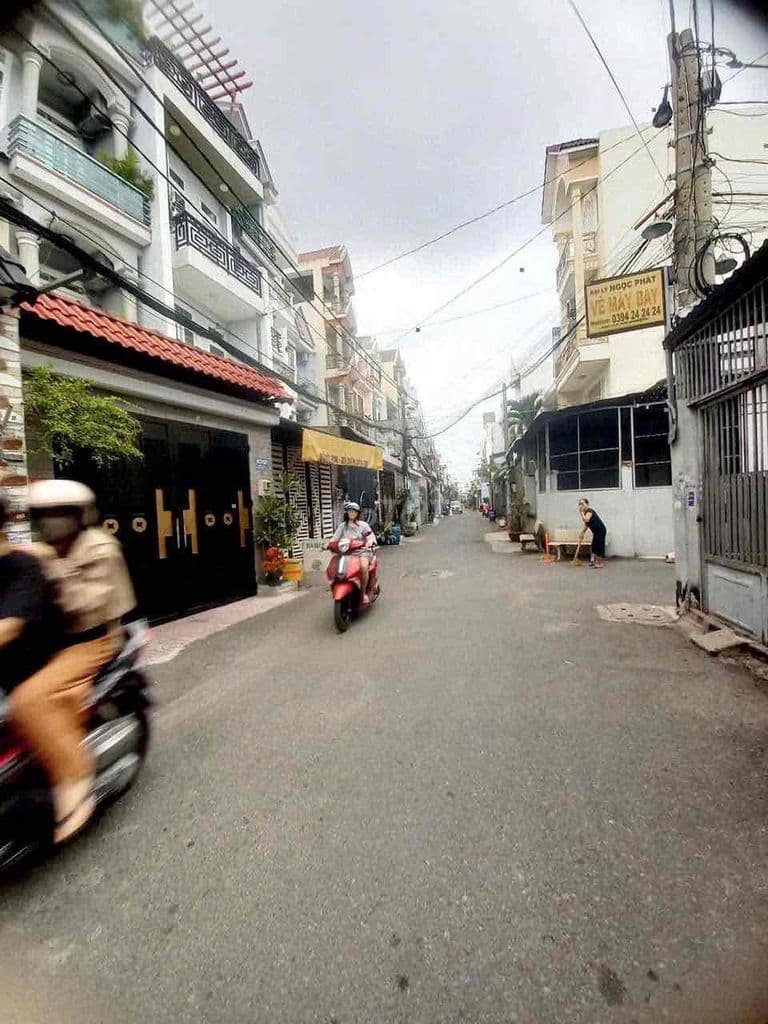 QUÁ THƠM – ĐẤT ĐẸP 1/ Nguyễn Ảnh Thủ – ĐƯỜNG 8M THÔNG - 4 x 26M - 4T69