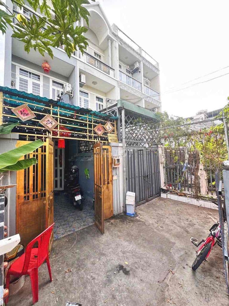 Nhà SHR hẽm 2581 Huỳnh Tấn Phát chia làm 2 căn , 8pn - Ảnh 2