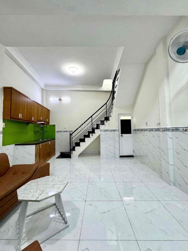 NHÀ 3 TẦNG HOÀN CÔNG ĐỦ NGUYỄN VĂN NGHI, P3, DT: 32M2 GIÁ: 3 TỶ 8 - Ảnh 2