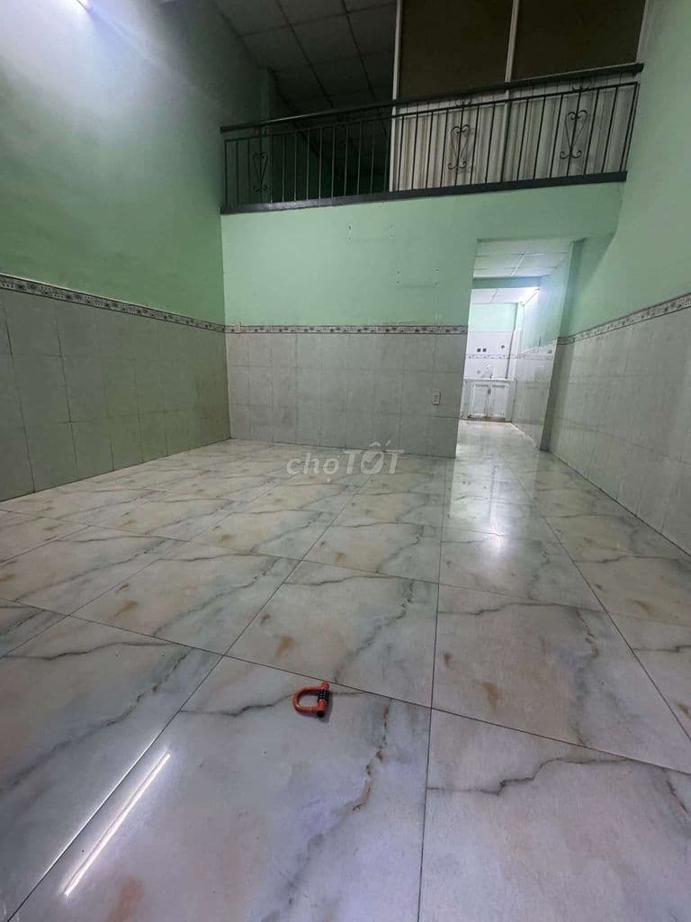 Bán nhà đẹp, sổ riêng, (4 x 9) lửng, 3PN, Thới An, Q12 sát bên Gò Vấp. - Ảnh 2