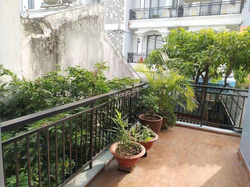 Bán Biệt Thự 3 tầng, gần Sông, ngay Hiệp Bình, 10x17, giá 15 tỷ