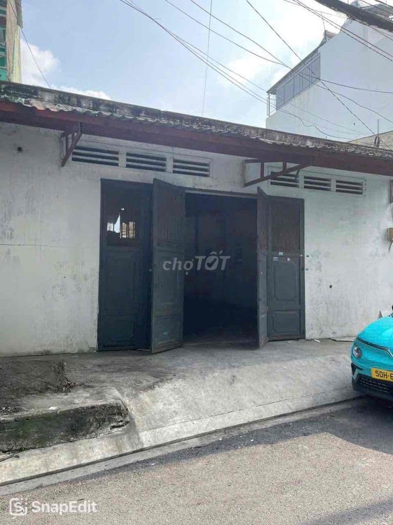 Bán kho dt thực tế 8 x30m.Mặt tiền Đường Thới An 19A.Thới An.Q12