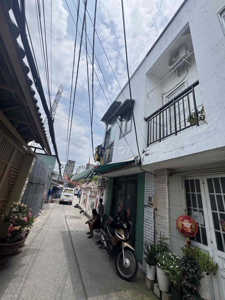 1,6Tỷ-HẺM XE HƠI HUYNH TAN PHAT -QUẬN7-2 TẦNG-VỊ TRÍ ĐẮC ĐỊA - Ảnh 2