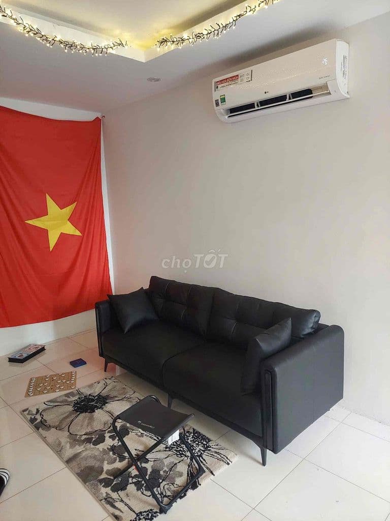 tôi chủ nhà trực tiếp bán căn hộ toà v7 tầng 9 số 11 the vesta