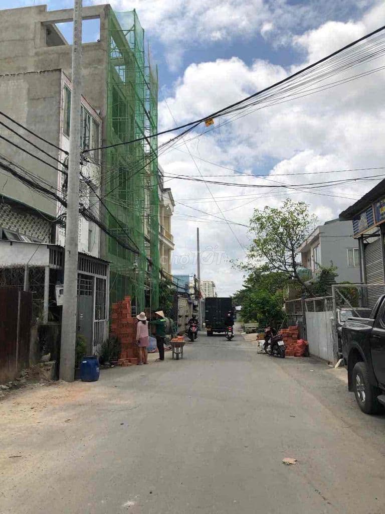 Bán đất Ụ Ghe,DT:2400m2 giá 29tr/m2