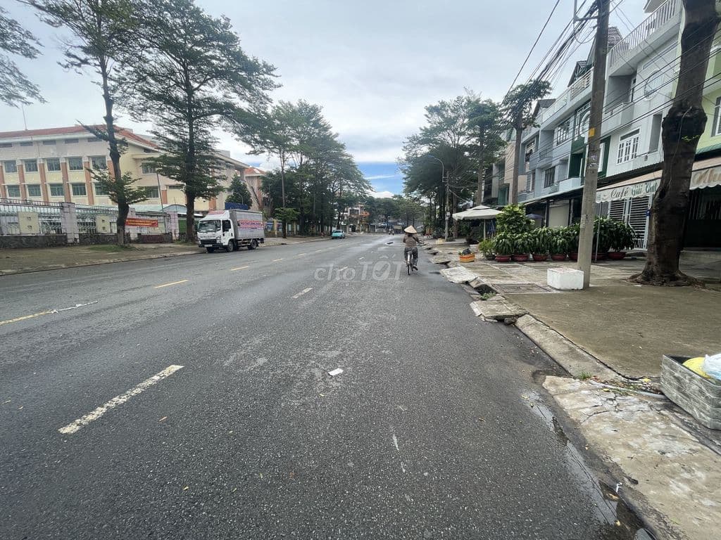 Đất mặt tiền đường PTH đường 30m 120m2 giá 6 tỷ 960 - rất tiện KD - Ảnh 2
