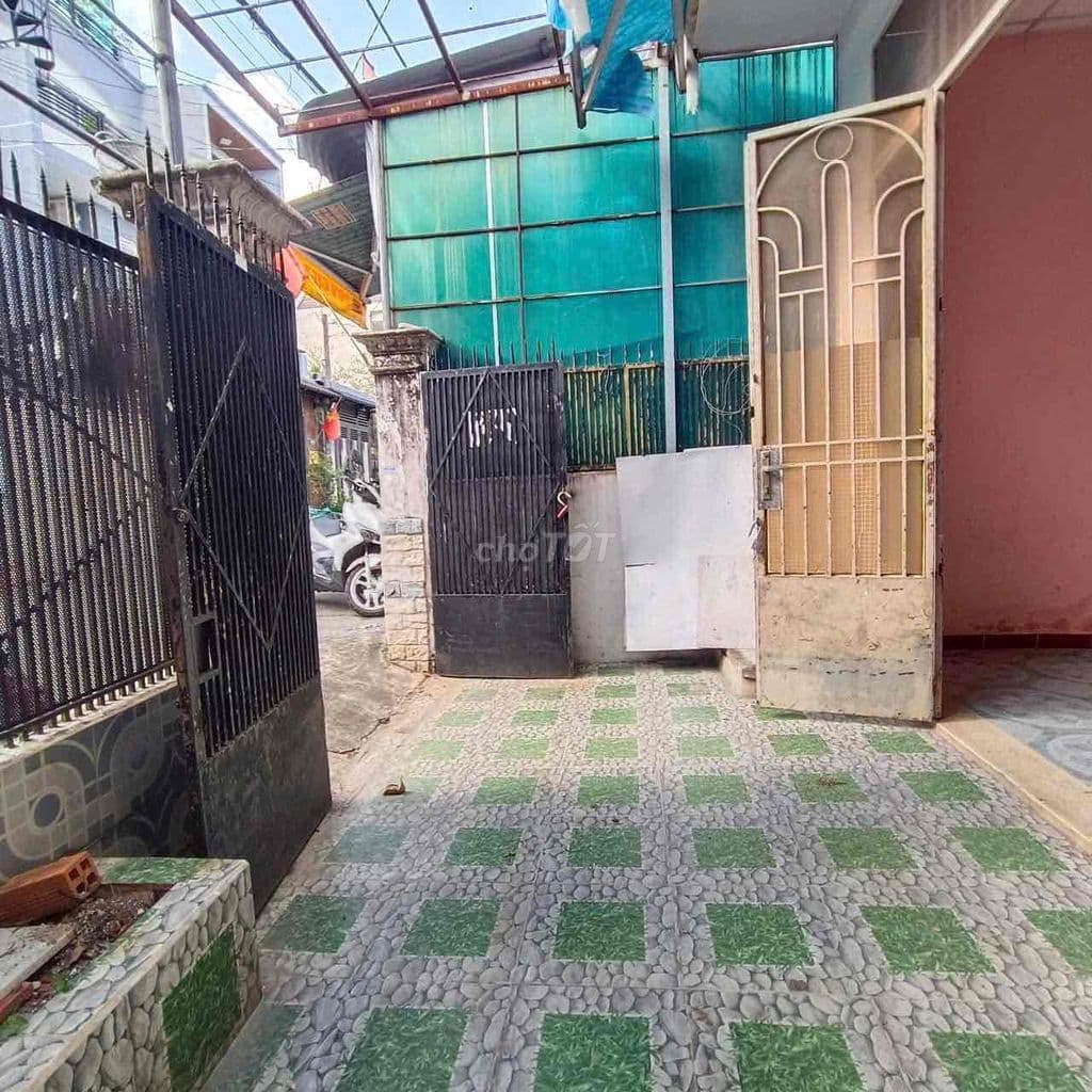 NGANG 5m HẺM 8m THẲNG 30m ra MẶT TIỀN NGAY METRO SÁT GÒ VẤP - Ảnh 3