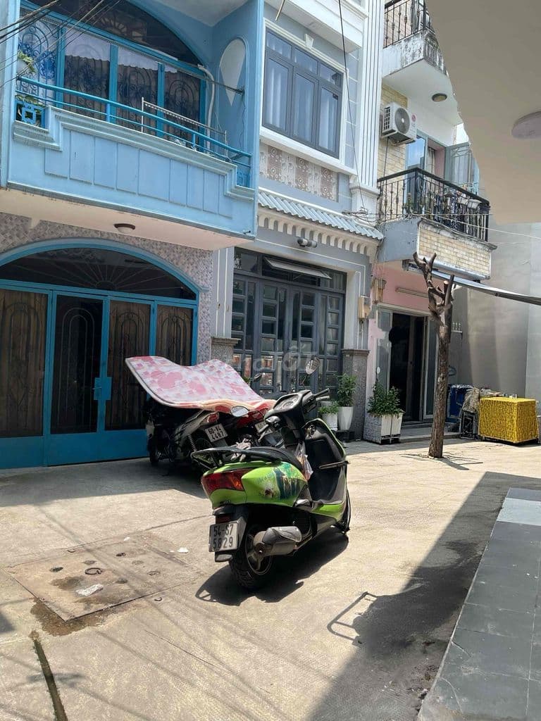 BÌNH THẠNH-NHÀ 2 TẦNG NGANG 4,5m-HẺM 4m-NHỈNH 3 TỶ TL