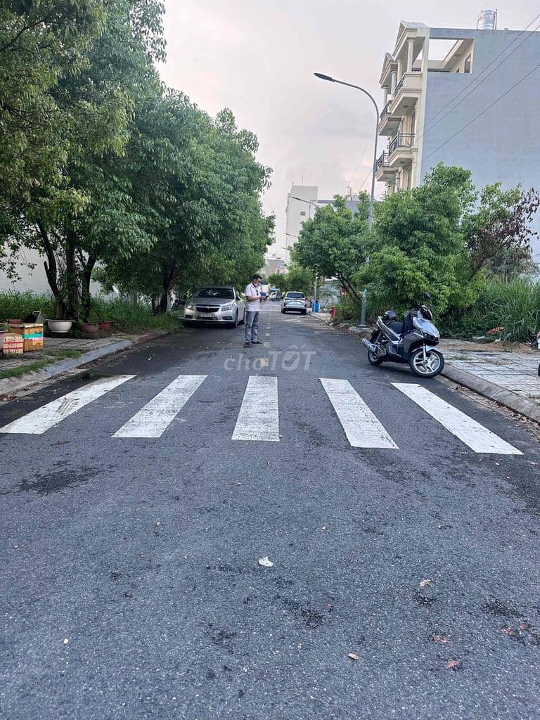 BÁN NHANH LÔ ĐẤT 75M2. HÀ HUY GIÁP. CHỈ HƠN 4TỶ . ĐƯỜNG OTO. KHU DÂN T