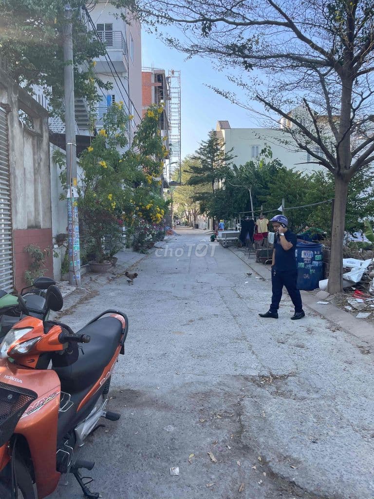 NHÀ 2 TẦNG NGAY TÔ NGỌC VÂN PHẠM VĂN ĐỒNG THỦ ĐỨC - Ảnh 3