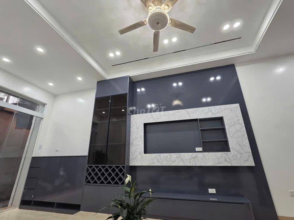 52m, 4 tầng, 10,2 tỷ Trung tâm Đống Đa - Ảnh 3