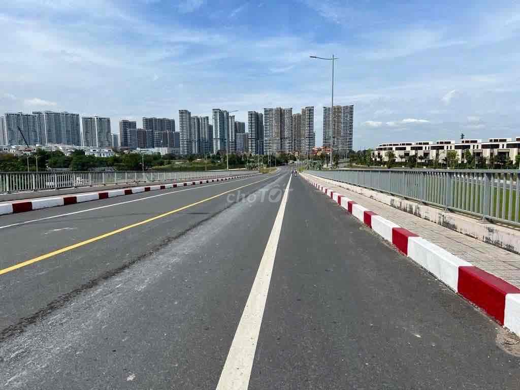 NHÀ #LONG_PHƯỚC – chỉ 3,x tỷ -HXH 📐 Diện tích: 5.6m x 17.5m = 104m² (d