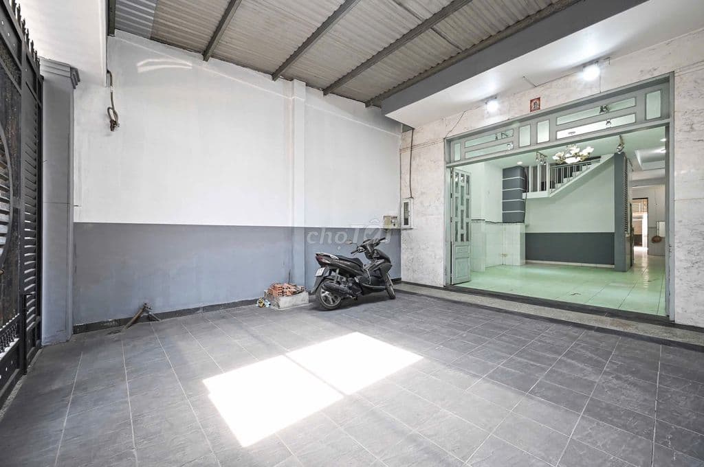 NHÀ MẶT TIỀN 5 TẦNG CÓ THANG MÁY - NGUYỄN THỊ KIỂU, QUẬN 12, DT 5x24 - Ảnh 3