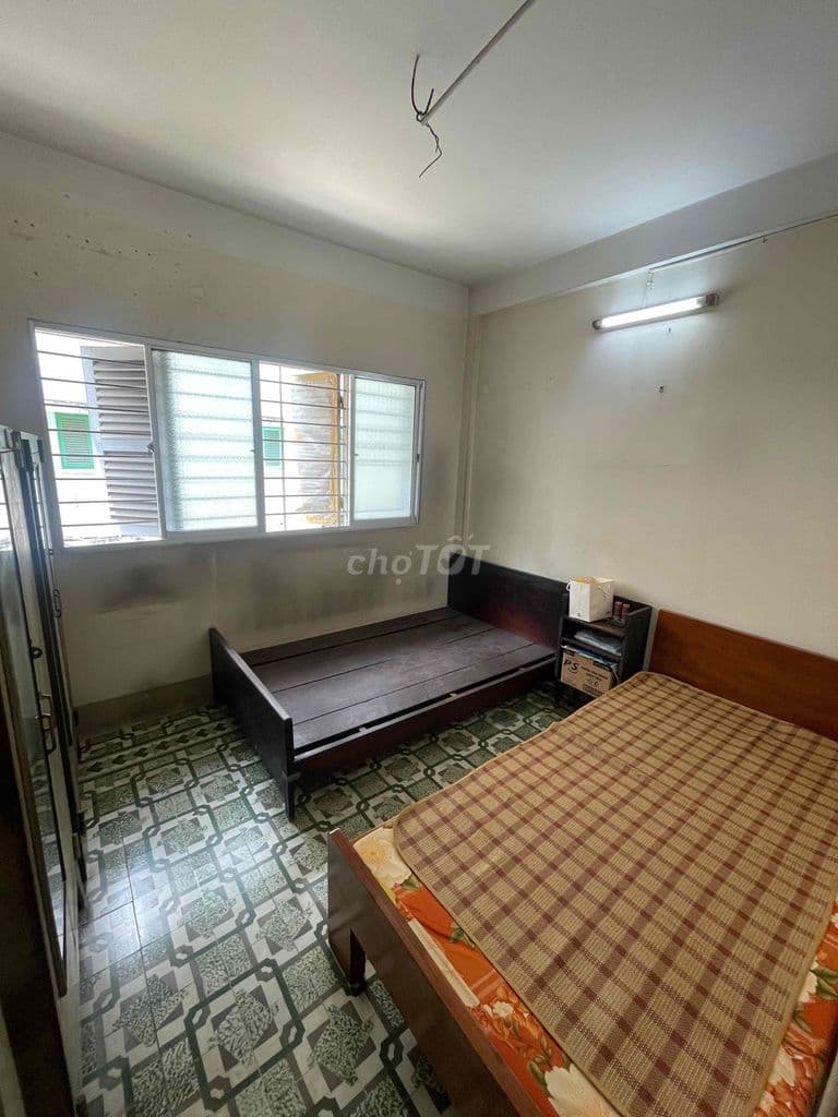 Q5 Chung cư xóm cải lầu 2 - SHR - gần BV ĐHYD Giá chỉ 2.48 tỷ