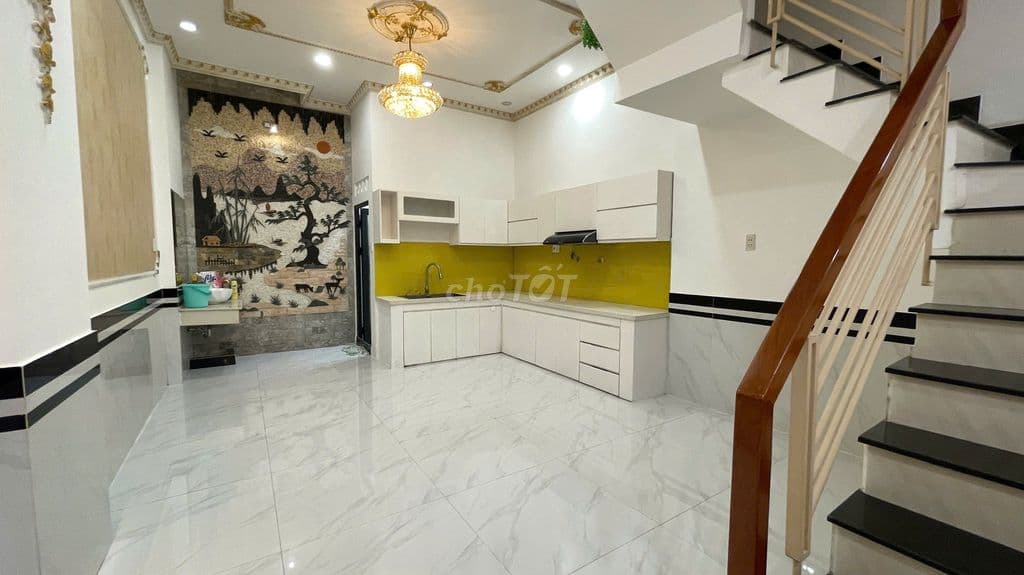 Hiếm! Nhà mới 3 tầng ngay CC 4S cách Phạm Văn Đồng 150m chỉ 7.6 tỷ