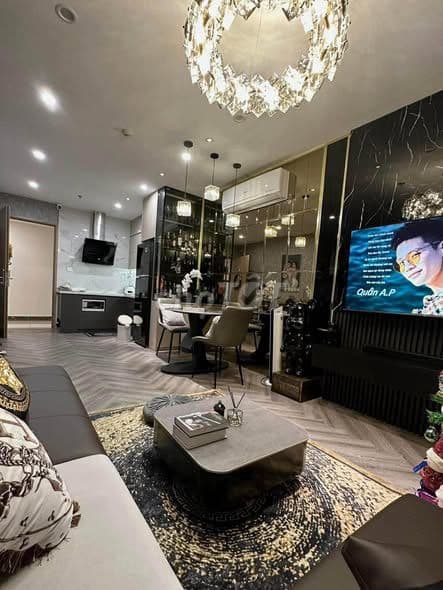 bán căn hộ 2pn Vinhomes Smart City view pháo hoa