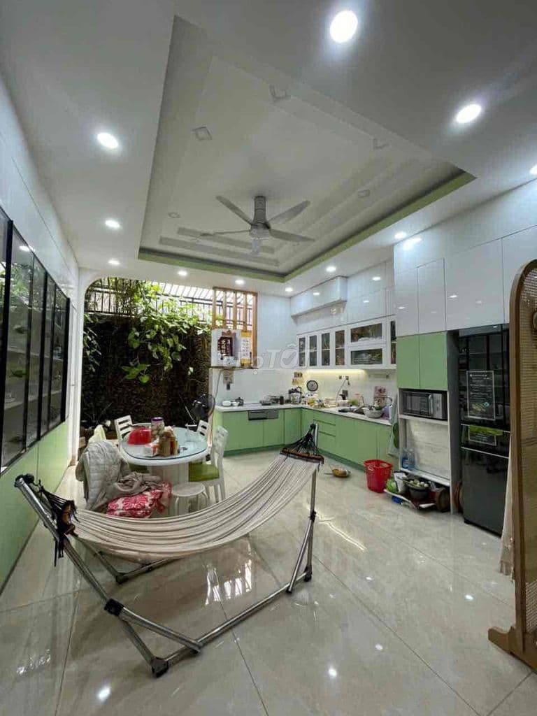 Nhà chủ xây tâm huyết KDC Tên Lửa, DT: 5x19m 3.5Tấm Giá: 12.2tỷ