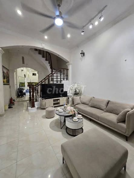 Nhà Bạch Mai Lê Thanh Nghị 41m2 4 tầng Oto đỗ cửa