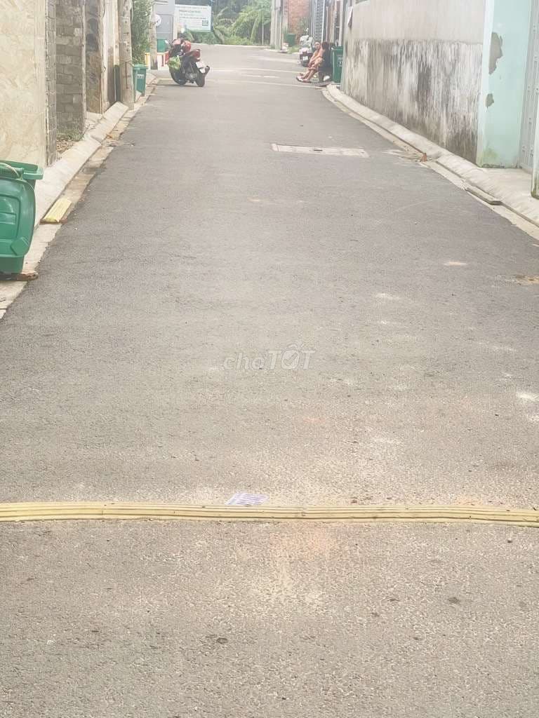 BÁN NHÀ Q12 - Ô TÔ ĐẬU CỬA - DT KHỦNG - GIÁ CỰC RẺ. DT : 5X15 S