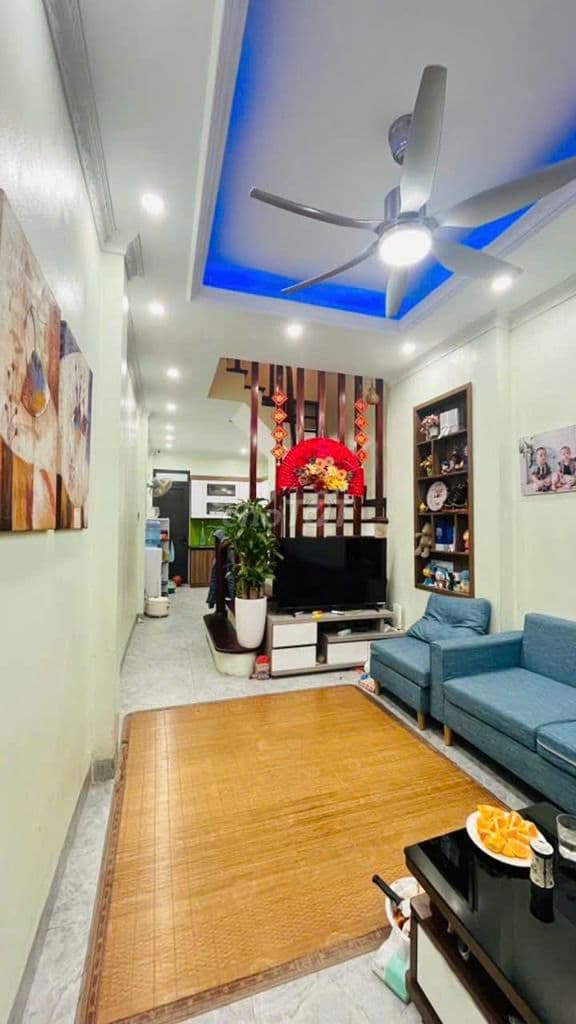 Bán nhà 4 tầng phố Phùng Chí Kiên, 33m- 30m ra ô tô tránh chỉ hơn 9 tỷ