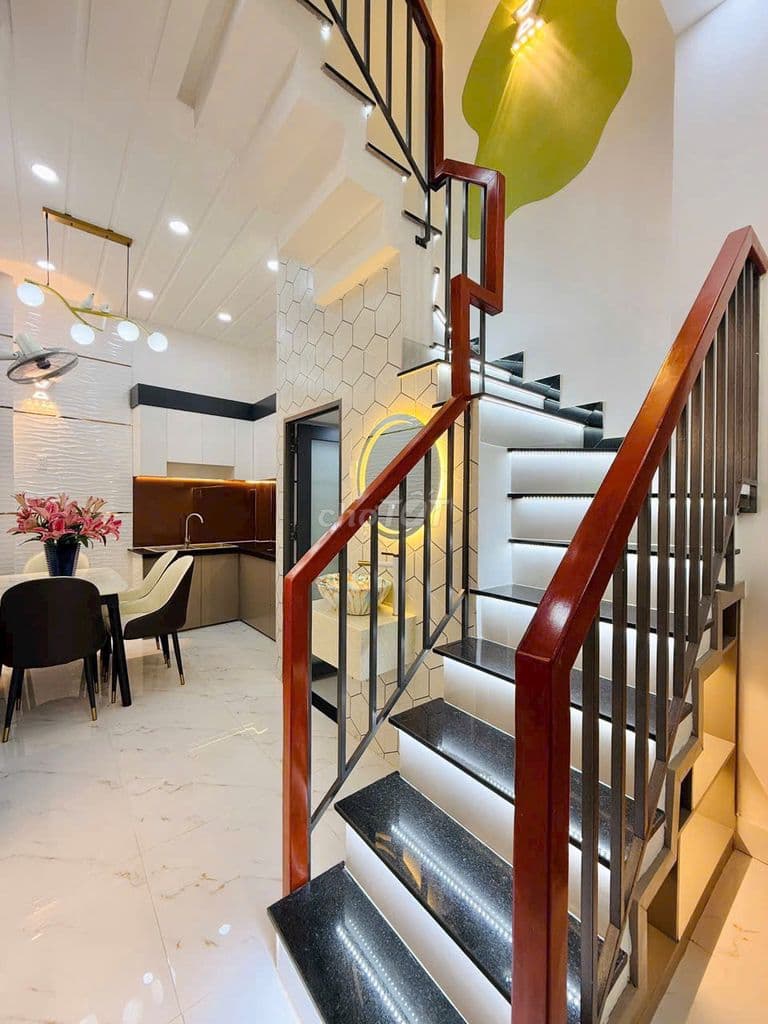 Nhà khu vực đẹp DT 41,1m2 giá 2tỷ290 đường Cách Mạng Tháng 8 P15 Q10 - Ảnh 3