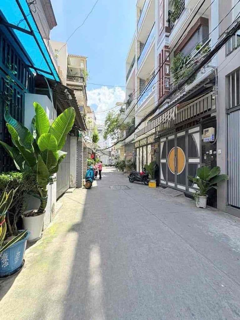 NHÀ HẺM 5M THÔNG-CMT8-32m2-3 TẦNG-4PN-NHỈNH 4 TỶ - Ảnh 3