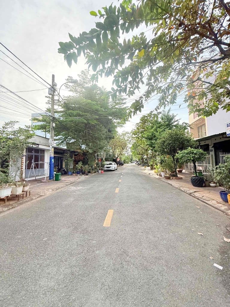 Nhận ký gửi mua bán bds Phường Phước Bình, Q9. DT: 86.5m2/Giá 9.5 Tỷ - Ảnh 2