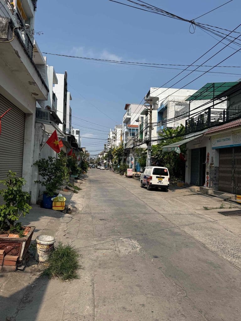 Nhà hẻm 8m 1 sẹc sát Võ Văn Kiệt Bình Tân, 4x15, 2 tấm giá 6,5 tỷ - Ảnh 2