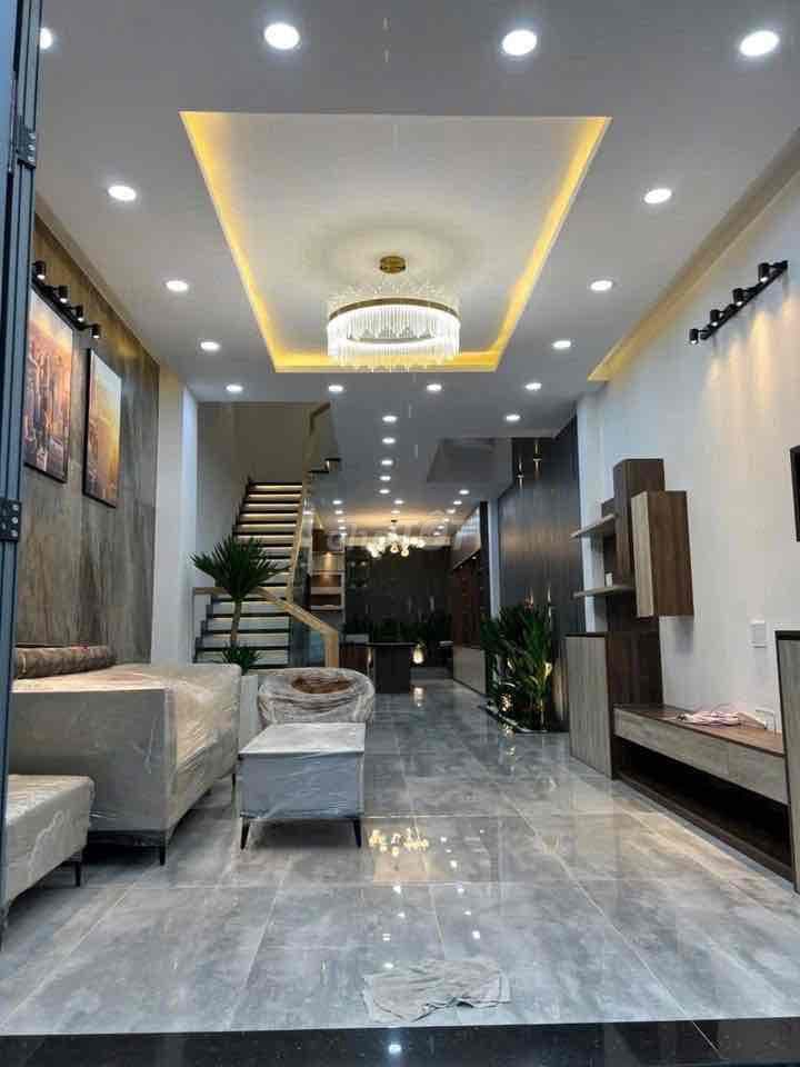 Nhà Vị Trí Cực Đẹp Sau Mặt Tiền Quang Trung - Ảnh 2