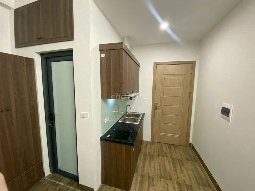 SỐC - Nhà đẹp khu phố sầm uất nhất Xuân La - Ảnh 2