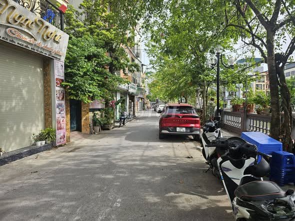 bán nhà 4 tầng ở Phú Diễn, ô tô đỗ cửa