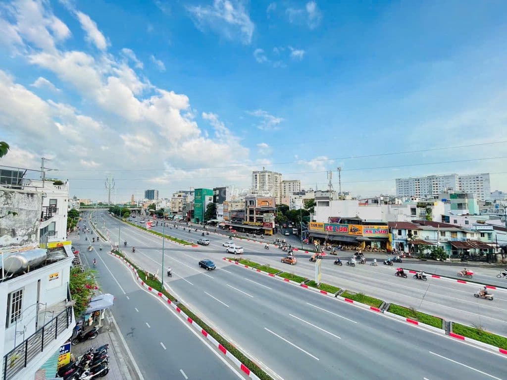 BÁN NHÀ 177 PHẠM VĂN ĐỒNG