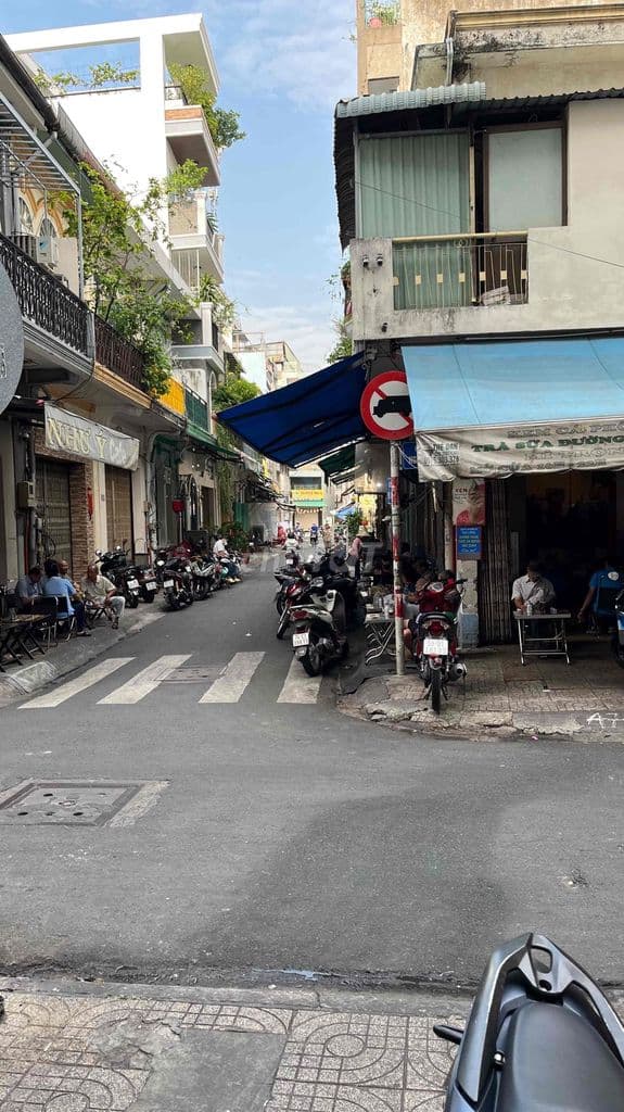 chung cư tầng trệt mặt tiền đường Nguyễn án Q5 - Ảnh 2