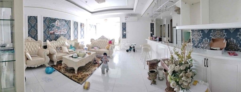 Em chính chủ cần bán Căn hộ Cao cấp mặt tiền lâm văn bềnq7 giá bán lỗ