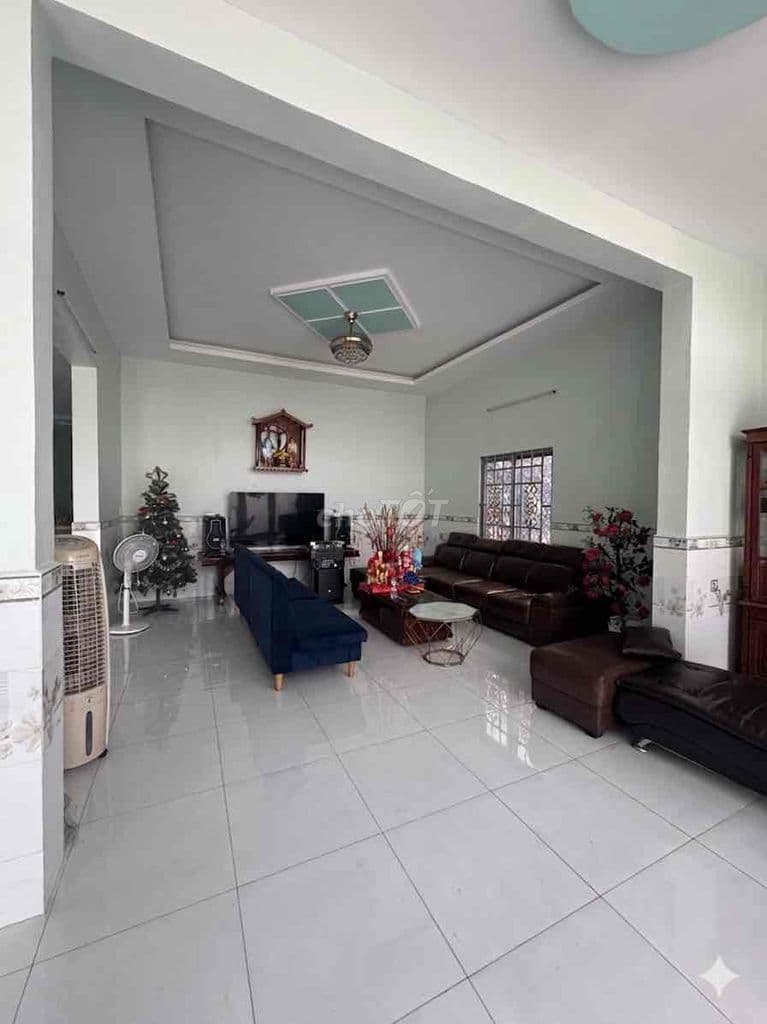 NHÀ DT TO TRUNG CHÁNH HÓC MÔN-448m2-NGANG KHỦNG 8M