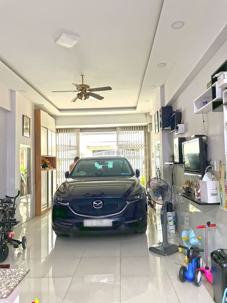 NHÀ 1 LẦU VỊ TRÍ TUYỆT ĐẸP HẺM XE HƠI 8M ĐƯỜNG LÝ PHỤC MAN QUẬN 7 - Ảnh 2