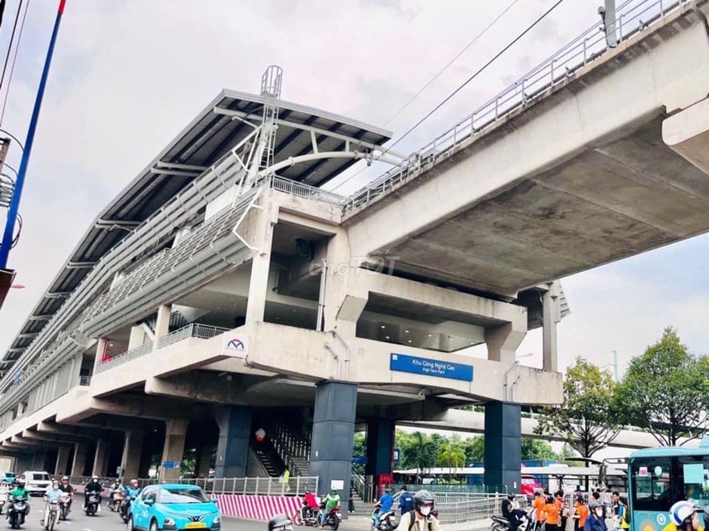 XEM NGAY HÀNG HIẾM - 52M2 VUÔNG A4 - GIÁ ĐÁY 3.7 TỶ - HXH KỀ METRO - Ảnh 2
