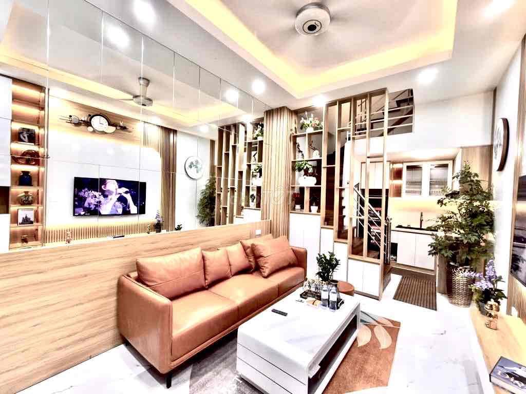 🌹🌹CHỌN NHÀ ĐỂ Ở BẠN CHỌN GÌ - GIÁ CẢ - HAY TIỆN ÍCH - GẦN TRƯỜNG , GẦN