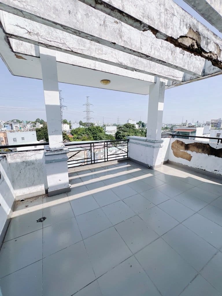 Hơn 5 tỷ-Nhà Q12, Ngang 5x15m,xây 5T, hẻm thông,đường rộng cách MT 30m - Ảnh 3