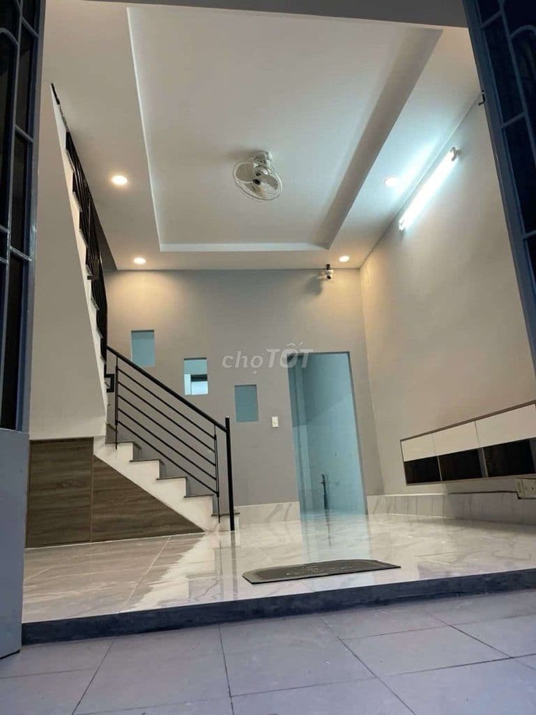 Bán nhà Tân Sơn Nhì, 4m x 10m, hẻm xe hơi, hỗ trợ vay nhỉnh 4 tỷ TL