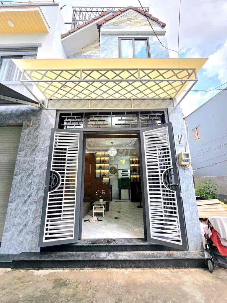 ✅Bán nhà 3 tầng, mặt tiền, có sổ đồng sở hữu, hẻm🚘ô tô vào được