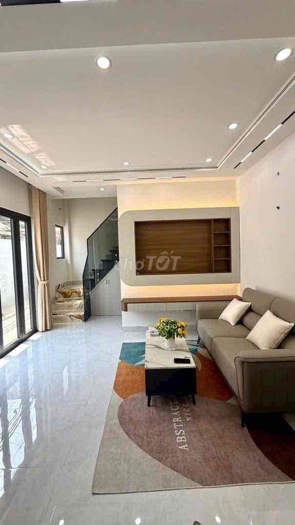 NHÀ MỚI XINH -SÁT HẺM XE HƠI-GẦN CẦU PHÚ MỸ QUẬN 7-TẶNG NỘI THẤT-35m2-