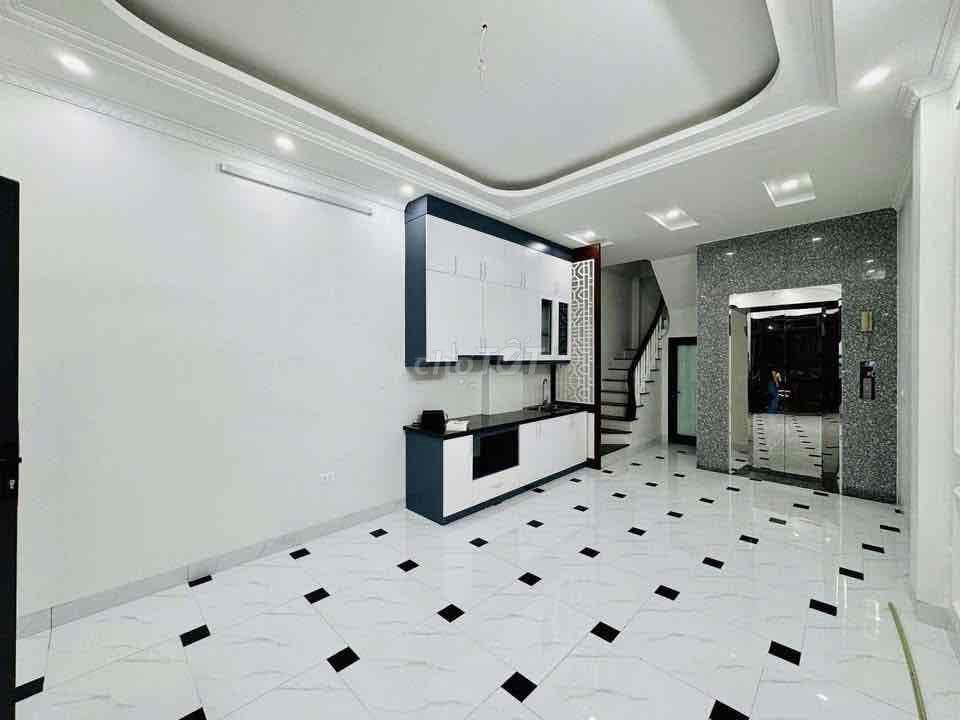 Giảm giá cực sâu Thanh Nhàn, Thang Máy, ngõ nông thông KD, 41m*6T.