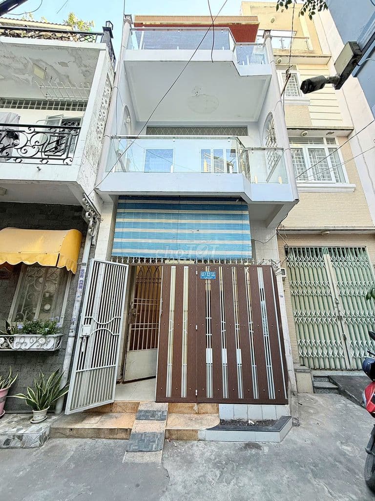Bán nhà 3 tầng hẻm 4m 137/ Lê Văn Sỹ, Phú Nhuận, dt 3,5x10m - 6,3 tỷ